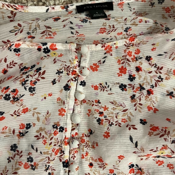 Ann Taylor long sleeve blouse - Picture 3 of 4